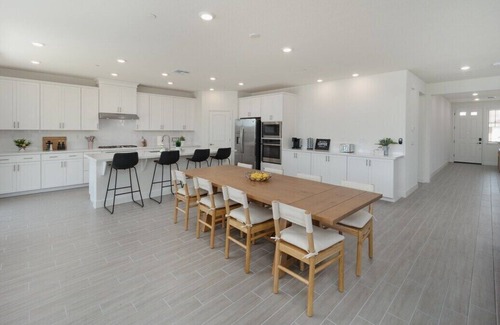 Roseville Casa | New Build 4 Bedroom House