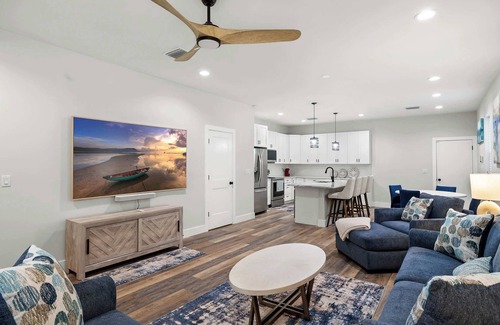 Tampa Casa | New build in Old West #2, 3 Bed 2 Bath Family Rental