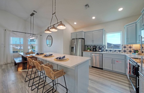 Shibui Sands Casa | New Build! Priv Pool, Firepit, Walk to the Beach | Alright, Alright by AvantStay