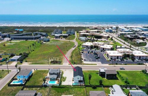 Shibui Sands Casa | New Build Priv Pool Firepit Walk to the Beach Alright Alright by AvantStay
