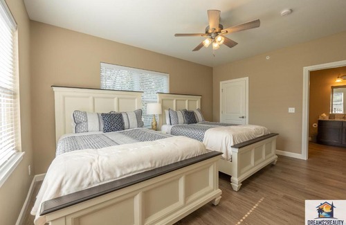 Branson Casa | NEW BUILD - Walk-In - Resort Amenities - Near 76 Strip - FREE TICKETS INCLUDED - FH-G201