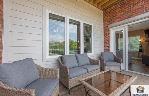 Branson Casa | NEW BUILD - Walk-In - Resort Amenities - Near 76 Strip - FREE TICKETS INCLUDED - FH-G201