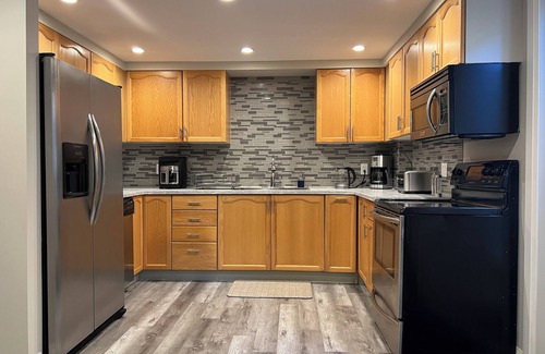 Barrie Casa | New-built 2-bedroom Luxury stay