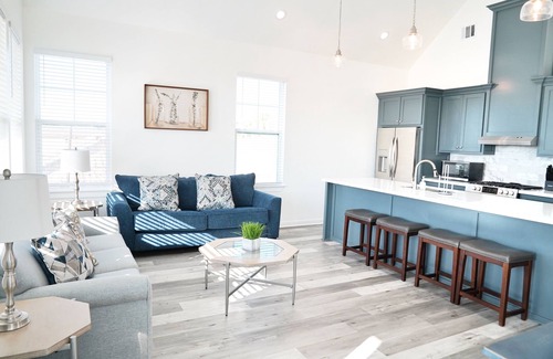 Galveston Casa | New Built Pastel Paradise - Teal Tranquility Oasis 2 Bedrooms 2 Baths Sleeps 6