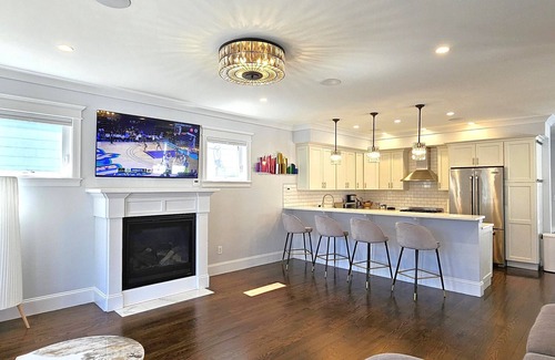 Boston Casa | New Built XL Modern House Near Tenean Beach,UMass Boston,Highway. With EVCharger