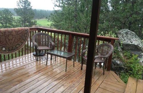 Custer Casa | New cabin 1 car rental available