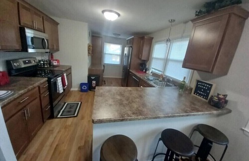 Racine Casa | New! Carefree! Pro Cleaned, Self Check In Sleeps 6