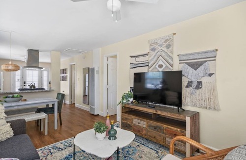Old Town Apartamento | New central SD oasis in Old Town close everything!