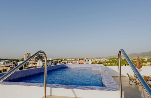 Puerto Vallarta Condominio | New centrally condo with amazing views and great Location!!