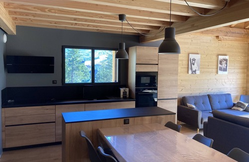 Les Deux Alpes Chalet De Esquí | New chalet in the center of town | 200m from the slopes