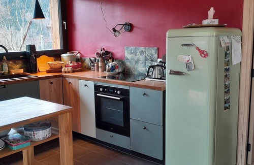Le Biot Chalet De Esquí | NEW chalet sleeps 10, large living room, 1 games room (pool, table soccer, darts)