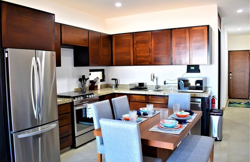 Pedregal Condominio | New & charming Condo 7 min to CSL Downtown