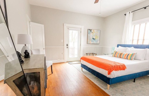 Danville Casa | NEW! Charming Home in the ❤ of Danville