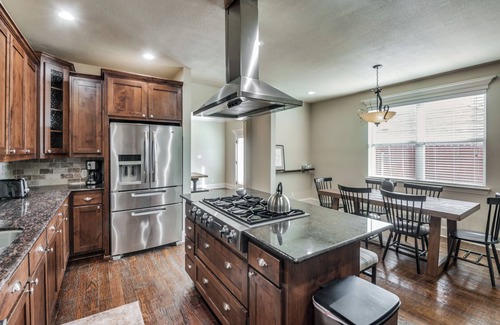 Fort Worth Cultural District Casa | NEW! Charming Retreat Near Dickie's Arena – Cozy & Stylish Fort Worth Getaway