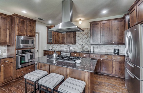 Fort Worth Cultural District Casa | NEW! Charming Retreat Near Dickie's Arena – Cozy & Stylish Fort Worth Getaway