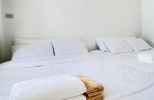 Downtown Hat Yai Cama Y Desayuno | New clean and comfortable house with full facilities