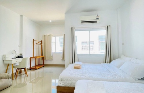 Downtown Hat Yai Cama Y Desayuno | New clean and comfortable house with full facilities