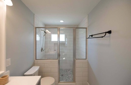 Green Meadow Casa | New! Coastal Ranch with Pool and Sauna!