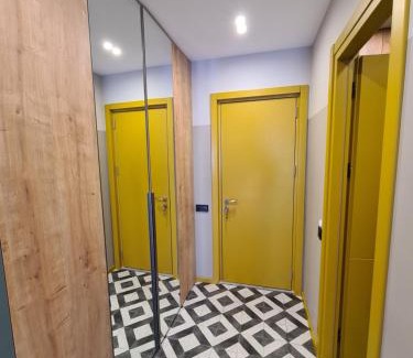 Kazbegi Apartamento | NEW Colorful Apartment at Gudaura Lift