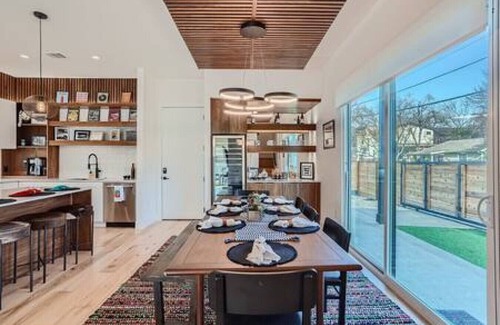 Chestnut Casa | New Construction 4 BDRM w/POOL Mins To DT & SXSW Spots!