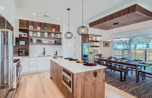 Chestnut Casa | New Construction 4 BDRM w/POOL Mins To DT & SXSW Spots!