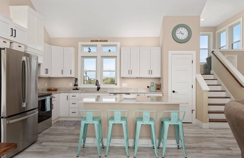 Carova Beach Casa | New Construction! 4BD Home w/ Pool, Hot Tub, Close to Beach, Wild Horses​, Views