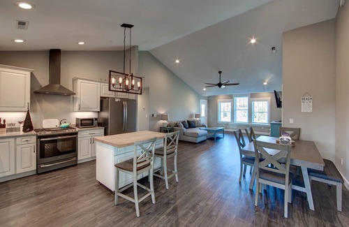 Avon Casa | New construction home short walk to the beach!