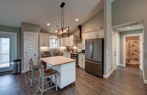 Avon Casa | New construction home short walk to the beach!