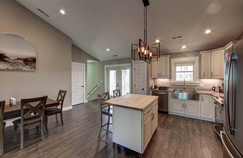 Avon Casa | New construction home short walk to the beach!