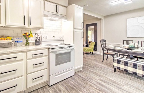 Hinesville Casa | NEW! Contemporary Hinesville Home w/ Fenced Yard!