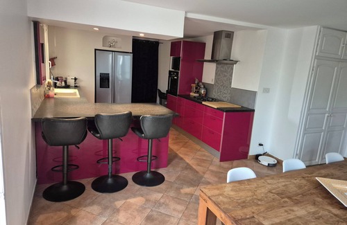 Gallargues-le-Montueux Casa | NEW- cosy family home
