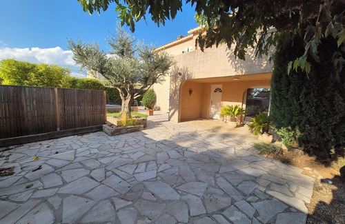 Gallargues-le-Montueux Casa | NEW- cosy family home