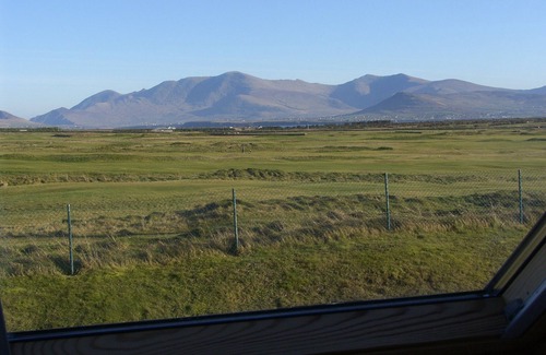 Ballyferriter Cabaña | Nueva casa de campo cerca de un campo de golf en Dingle Peninsula, vistas al Atlántico