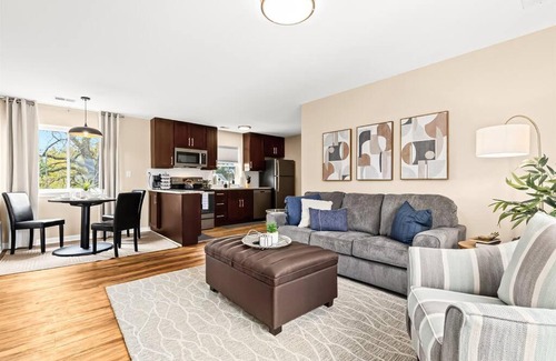 Roseville Apartamento | New! Cozy 1BR minutes from Downtown Roseville