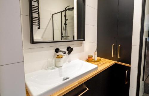 Chorzow Apartamento | New & cozy apartment by the Park
