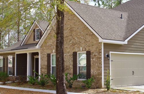 Eden Casa | New COZY CASI ! 20 Minutes from historic Savannah