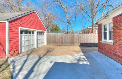 Crestwood Casa | NEW Cozy Crestwood Cottage