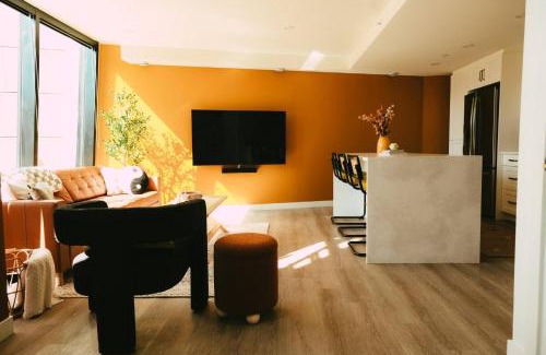 Downtown Halifax Apartamento | NEW Cozy Downtown Halifax Loft with Free Parking
