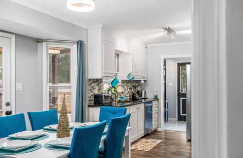 Northeast Raleigh Casa | NEW! Cozy Raleigh Home w/ Porch & Fenced yard-Mins to Downtown ! *pet friendly*