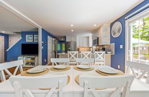 Mashpee Casa | NEW! Cozy Retreat w/ Firepit, Large Yard & Game Room – Pool Table & Foosball!