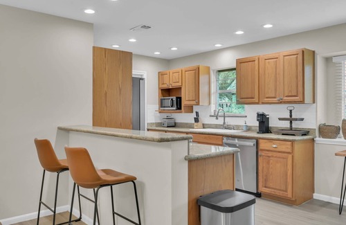 Grogan's Mill Casa | NEW! Cozy Single Story 3BR in The Woodlands | Pet Friendly, Yard, Workspace, Great Location