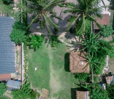 Catangnan Apartamento | New cozy villa wide garden,starLink wiFi GenSet