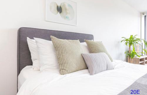 Delft Apartamento | New Delft City view central modern family top floor apartment Utopia 20e
