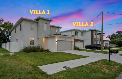 Tampa Casa | NEW-Deluxe Villa Escape: Double the Fun -Sleeps 30