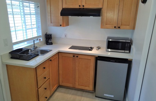 Westside Costa Mesa Apartamento | Nuevo estudio de diseño cerca de la playa