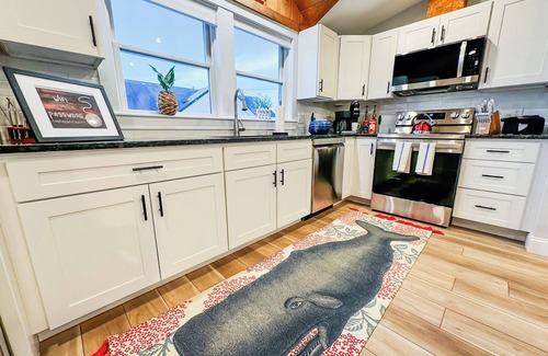 Gloucester Apartamento | New Design - Walk to DNTN, Beauport, Beach, Train