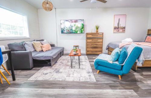Orlando Apartamento | NEW Designed Apt 2023 NrUCF PETSOk PrivateEntry