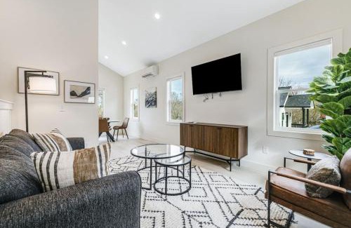 Kenilworth Casa | New Designer 1 Bed Home, Walk to Biltmore Village