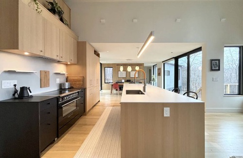 Esopus Casa | New Designer Retreat ideal for Families