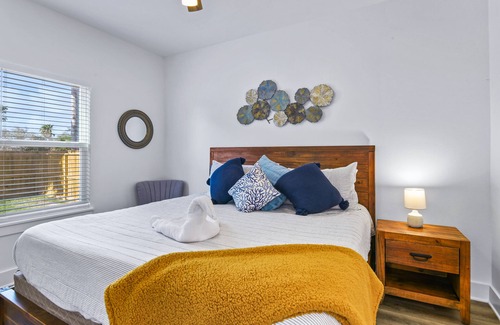 Rockport Casa | NEW DOCK HOLIDAY! Tranquil and stimulating getaway!
